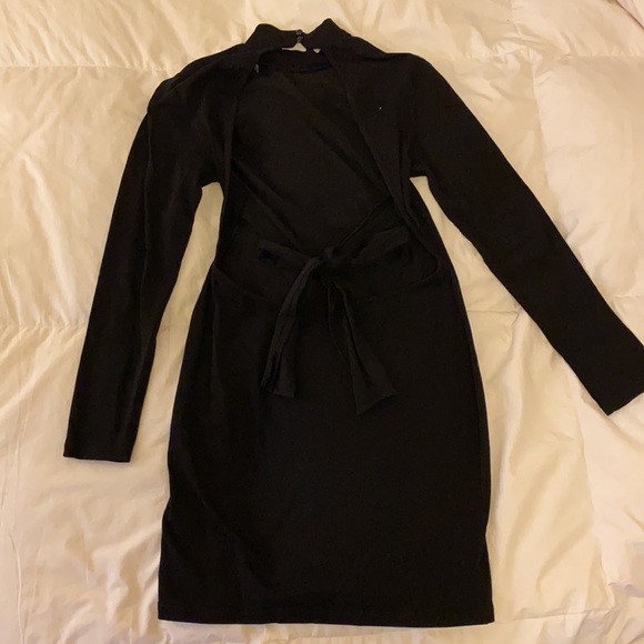 Black Backless Long Sleeve Mini Dress - Picture 4 of 7